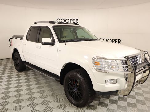 Used 2010 Ford Explorer Sport Trac Limited image 1