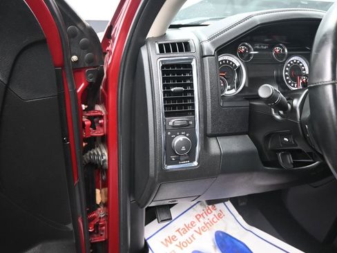 Used 2015 RAM 1500 Laramie w/ Convenience Group image 6