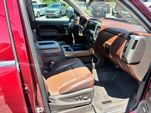 Used 2017 Chevrolet Silverado 1500 High Country AWD/4WD image 20