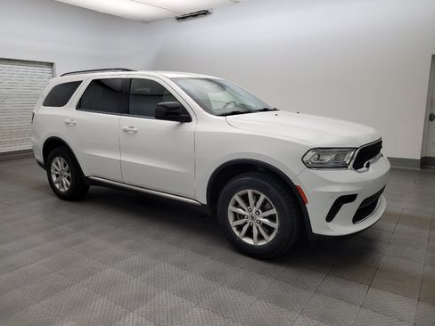 Used 2023 Dodge Durango SXT AWD/4WD image 11
