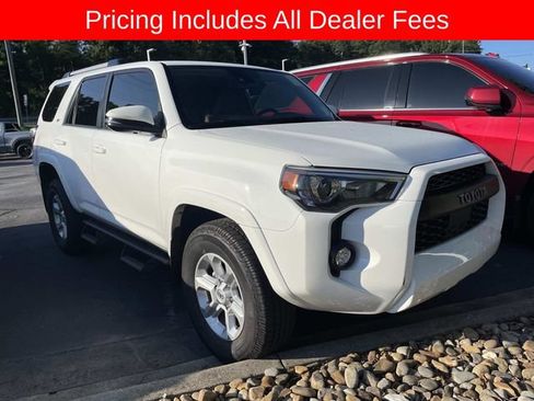 Used 2024 Toyota 4Runner SR5 Premium w/ Moonroof Package AWD/4WD image 12