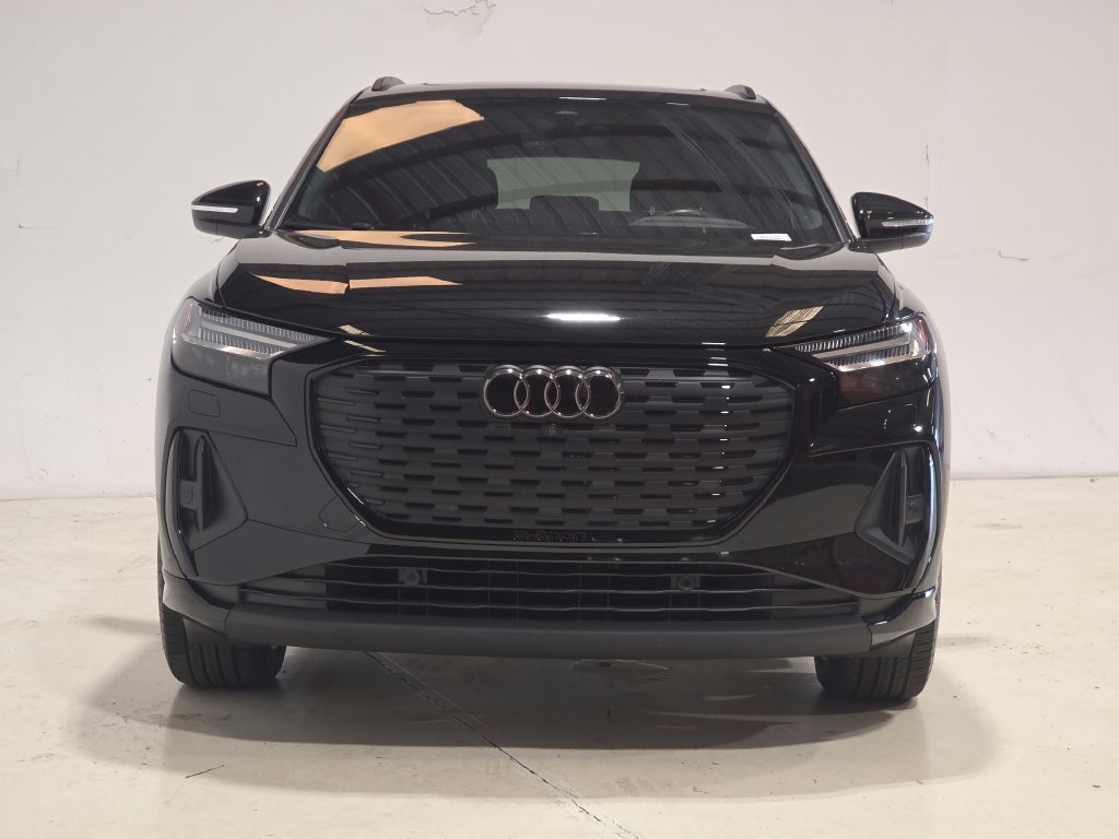 Used 2024 Audi Q4 e-tron Prestige w/ Black Optic Package AWD/4WD image 2