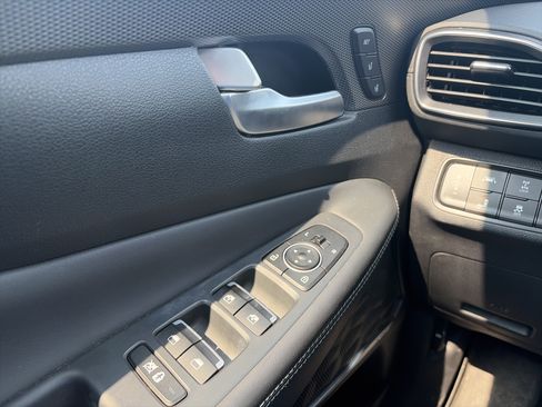 Used 2020 Hyundai Santa Fe Limited AWD/4WD image 27