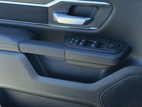 New 2026 RAM 1500 4x4 Crew Cab image 28