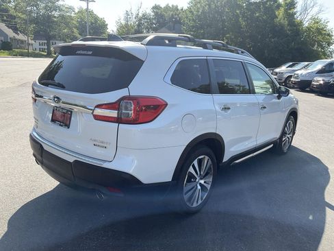 Used 2019 Subaru Ascent Touring AWD/4WD image 5