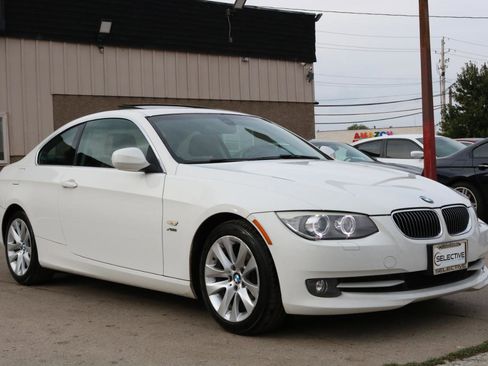 Used 2012 BMW 328i xDrive Coupe AWD/4WD image 3