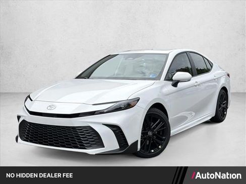 New 2026 Toyota Camry SE FWD image 1