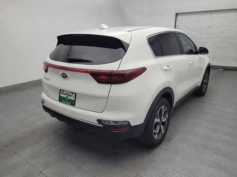 Used 2020 Kia Sportage LX AWD/4WD image 9