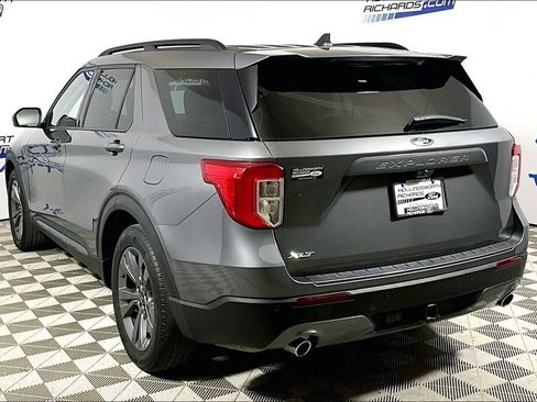 Used 2023 Ford Explorer XLT w/ Equipment Group 202A RWD image 8