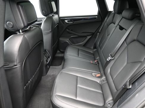 Certified 2025 Porsche Macan w/ Premium Package Plus AWD/4WD image 7