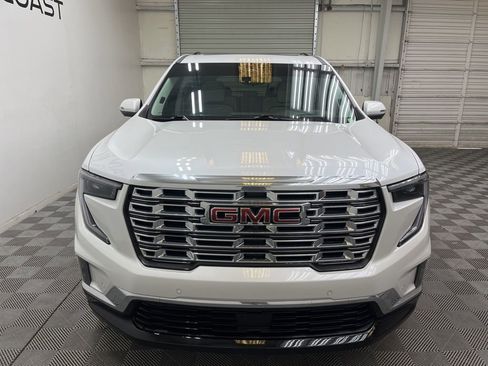 Used 2024 GMC Acadia Denali w/ Super Cruise Package image 9