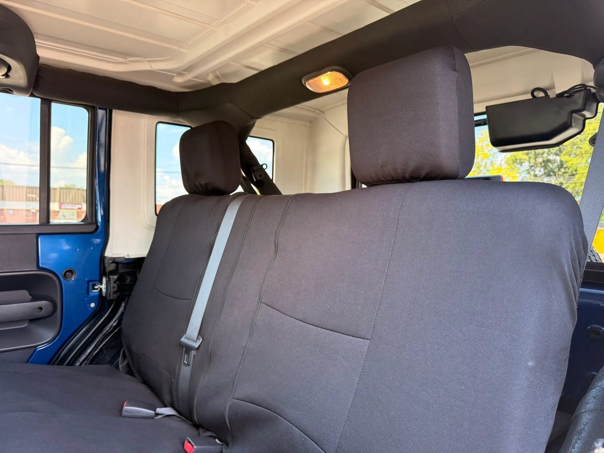 Used 2010 Jeep Wrangler Unlimited Sport AWD/4WD image 15