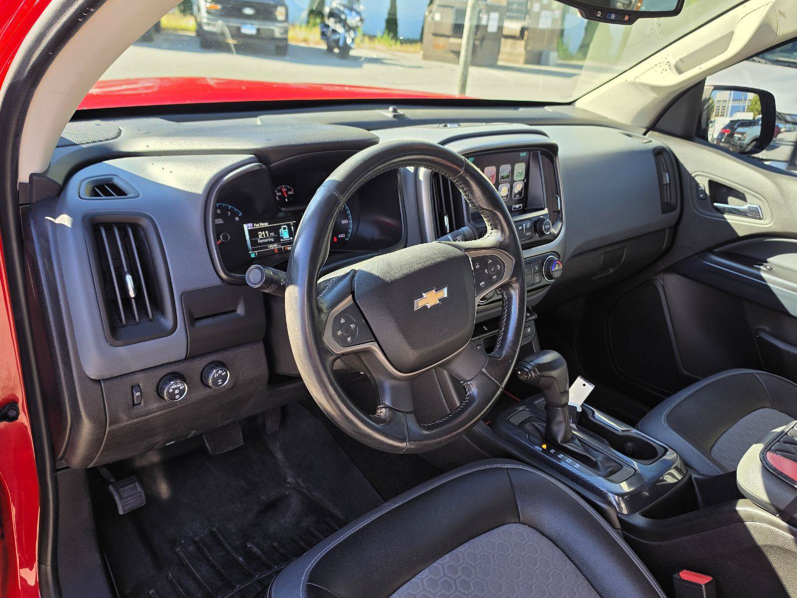 Used 2016 Chevrolet Colorado Z71 AWD/4WD image 15