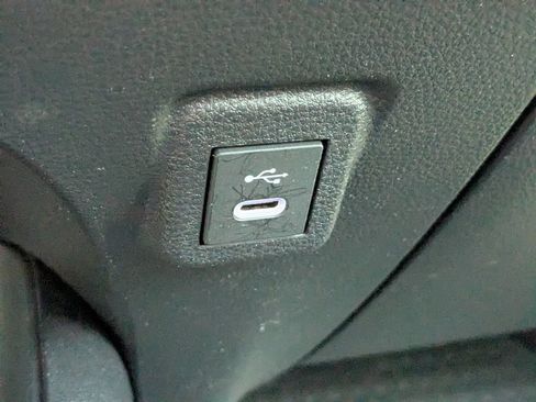 Used 2025 Toyota Corolla SE FWD image 21