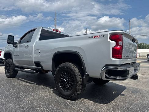 Used 2022 Chevrolet Silverado 2500 LT w/ Convenience Package AWD/4WD image 5