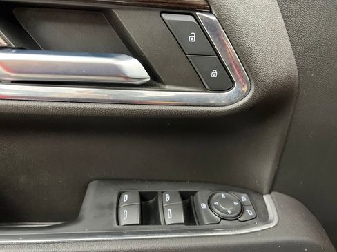 Used 2023 Chevrolet Silverado 1500 LT image 12