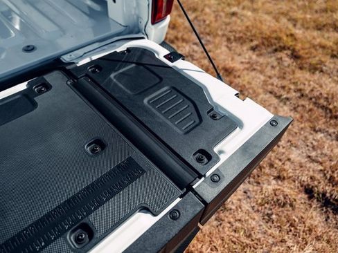 New 2025 Ford F150 Lariat w/ Equipment Group 502A High image 18