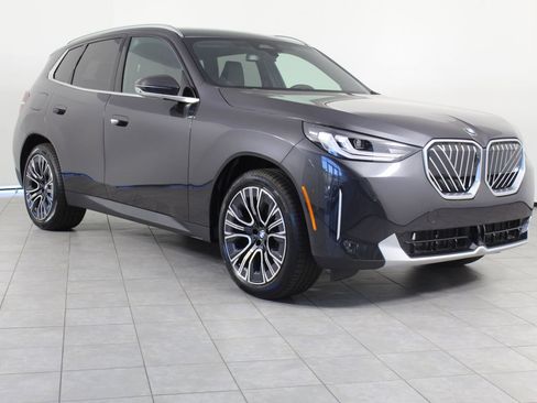 Used 2025 BMW X3 xDrive30i w/ Premium Package image 7