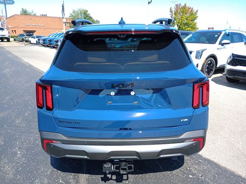 Used 2025 Kia Sorento SX Prestige w/ Olive Brown Leather Package image 6