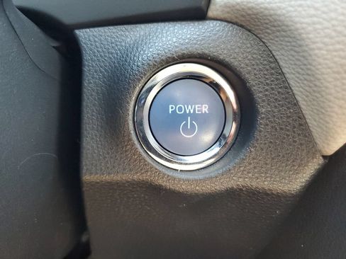 Used 2020 Toyota RAV4 XLE w/ Convenience Package AWD/4WD image 23