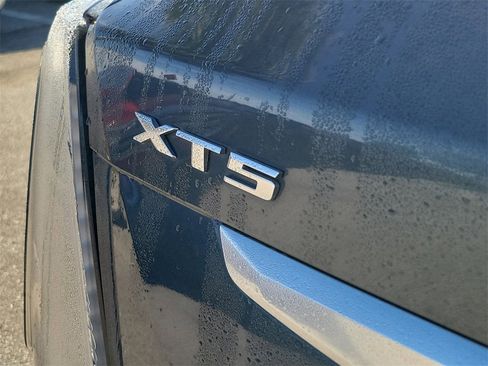Used 2019 Cadillac XT5 Premium Luxury image 13