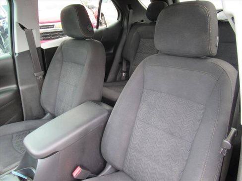 Certified 2024 Chevrolet Equinox LT image 17