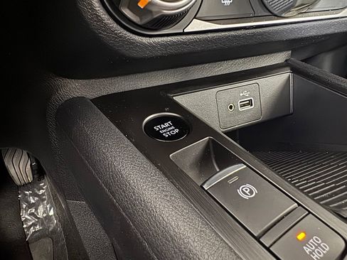 Used 2025 Nissan Kicks S AWD/4WD image 24