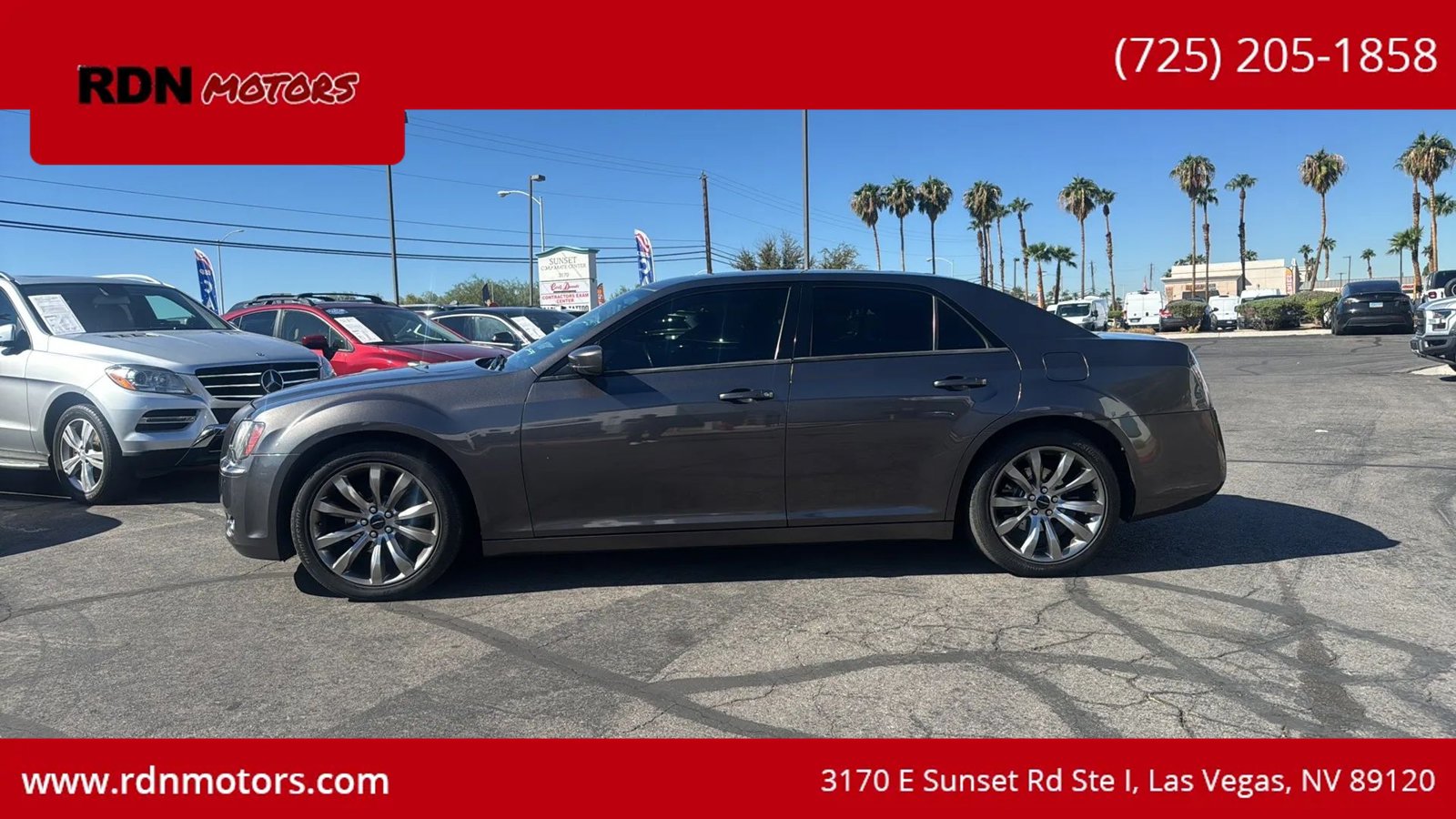 Used 2014 Chrysler 300 S RWD image 4