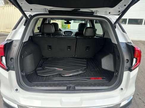 Used 2022 GMC Terrain SLT w/ Tech Package AWD/4WD image 15
