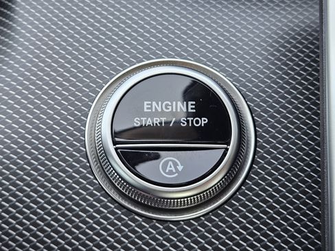 Certified 2025 Mercedes-Benz C 300 Sedan image 22