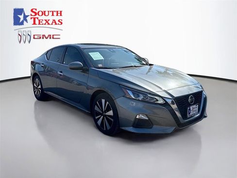 Used 2022 Nissan Altima 2.5 SV FWD image 1