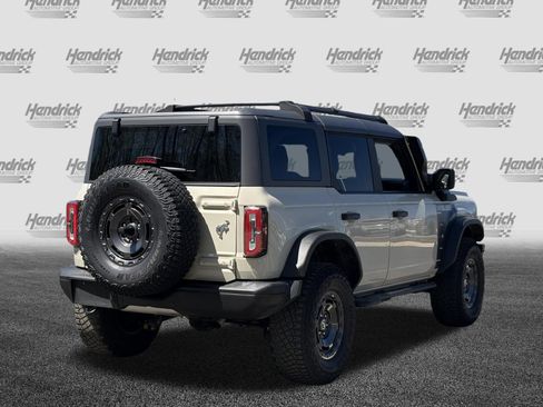 Used 2022 Ford Bronco Everglades image 8