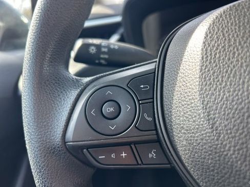 Used 2022 Toyota Corolla LE w/ LE Convenience Package image 16