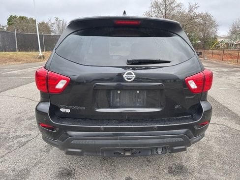 Used 2019 Nissan Pathfinder SL w/ Rock Creek Edition image 4