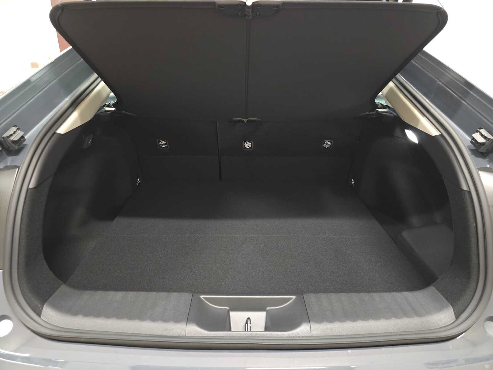 New 2027 Toyota Prius Plug-In Hybrid FWD image 29