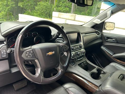 Used 2018 Chevrolet Suburban LT AWD/4WD image 3