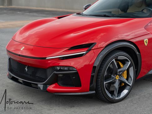 Used 2024 Ferrari Purosangue AWD/4WD image 30