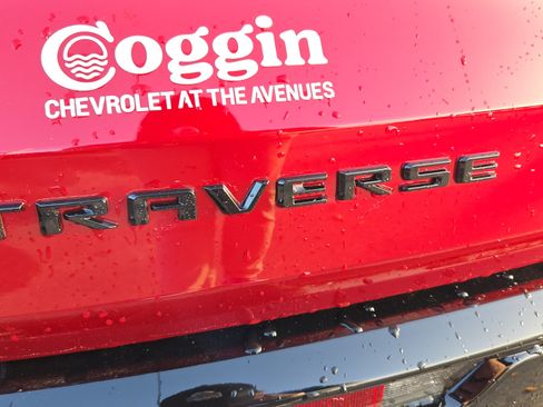 New 2026 Chevrolet Traverse RS w/ LPO, Floor Liner Package FWD image 30