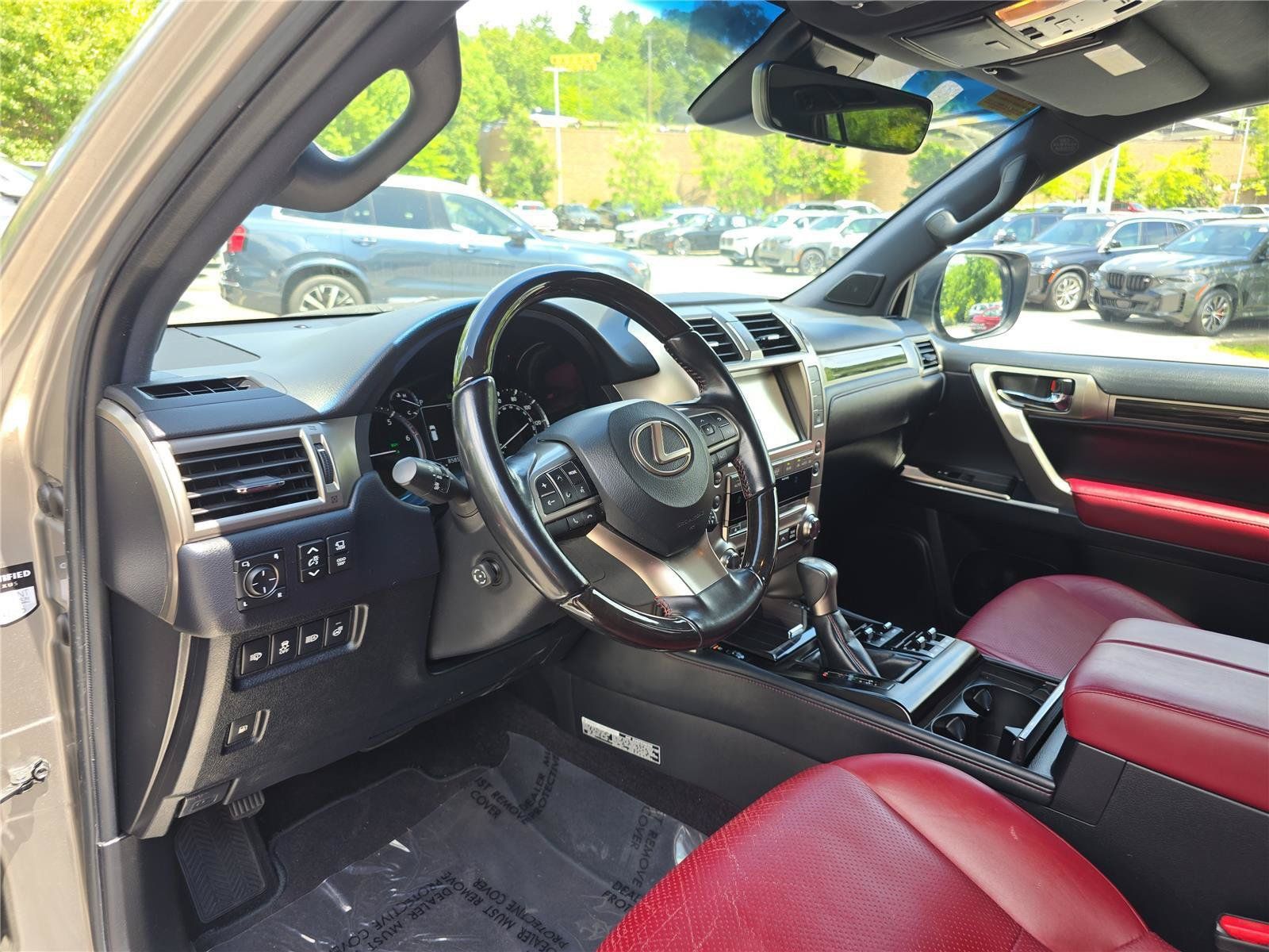 Used 2021 Lexus GX 460 Luxury w/ Accessory Package AWD/4WD image 22