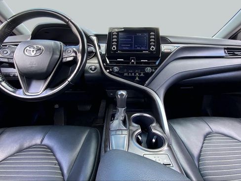 Used 2024 Toyota Camry SE w/ Cold Weather Package FWD image 15