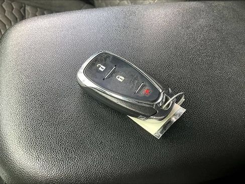 Used 2021 Chevrolet Equinox LT w/ LPO, Cargo Package AWD/4WD image 34