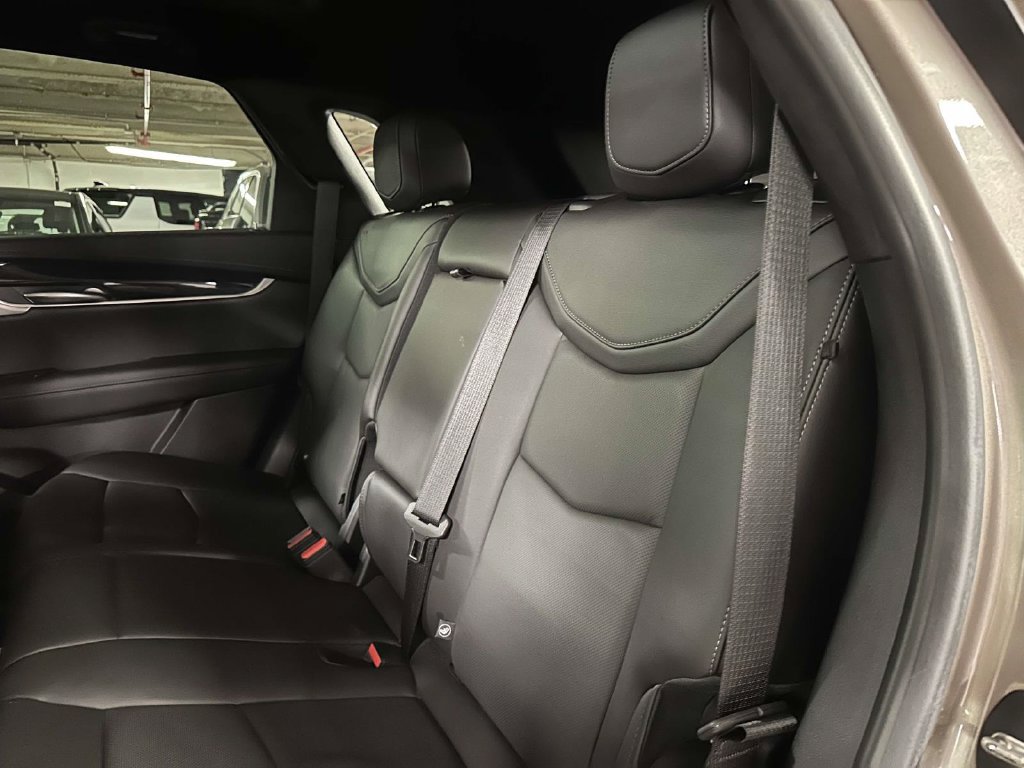 Used 2023 Cadillac XT5 Premium Luxury AWD/4WD image 14
