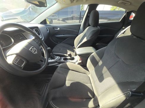 Used 2014 Dodge Dart SXT FWD image 5