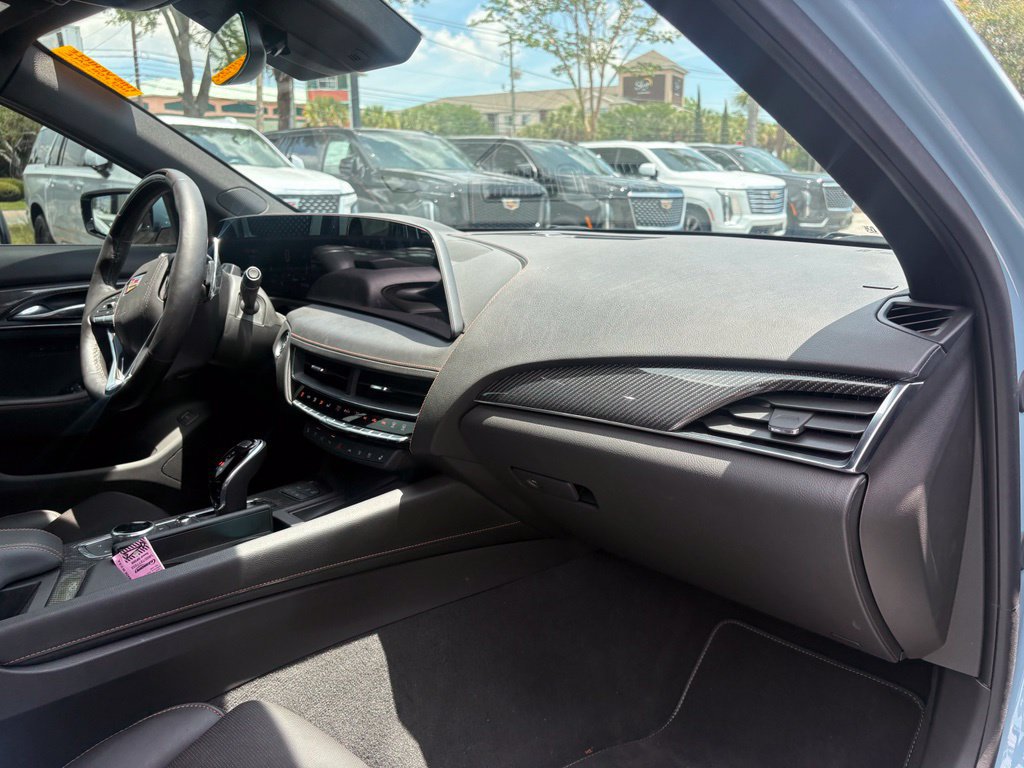 Used 2025 Cadillac CT5 V RWD image 13