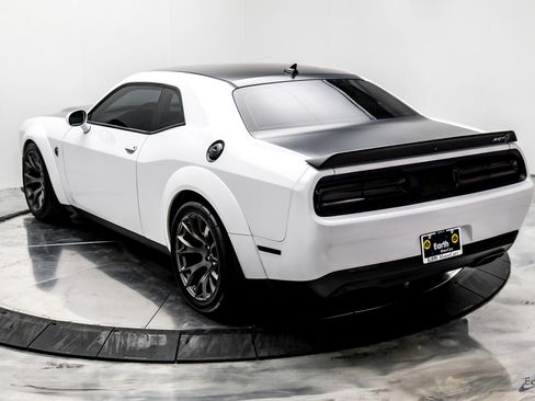 Used 2021 Dodge Challenger SRT Hellcat Redeye image 14