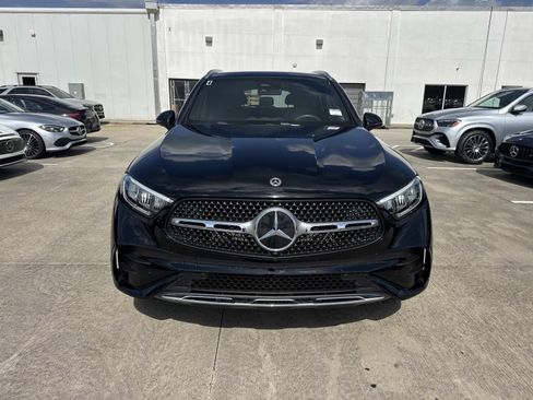 Used 2026 Mercedes-Benz GLC 300 4MATIC image 2