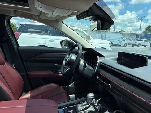 Used 2025 MAZDA CX-50 AWD 2.5 Hybrid w/ Premium Pkg image 23