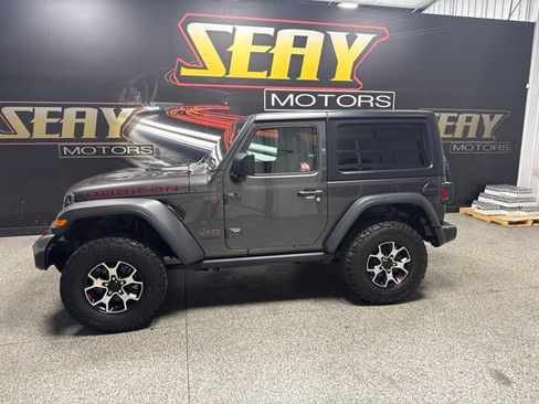 Used 2022 Jeep Wrangler Rubicon w/ Cold Weather Group AWD/4WD image 3