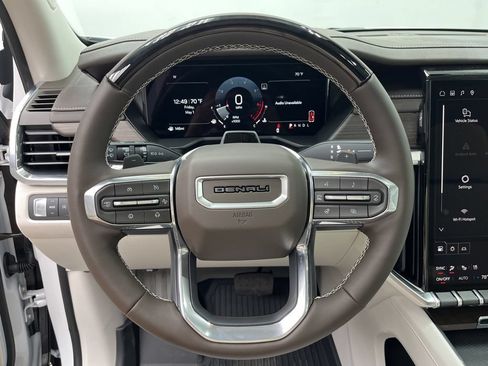 New 2026 GMC Acadia Denali w/ Super Cruise Package FWD image 16