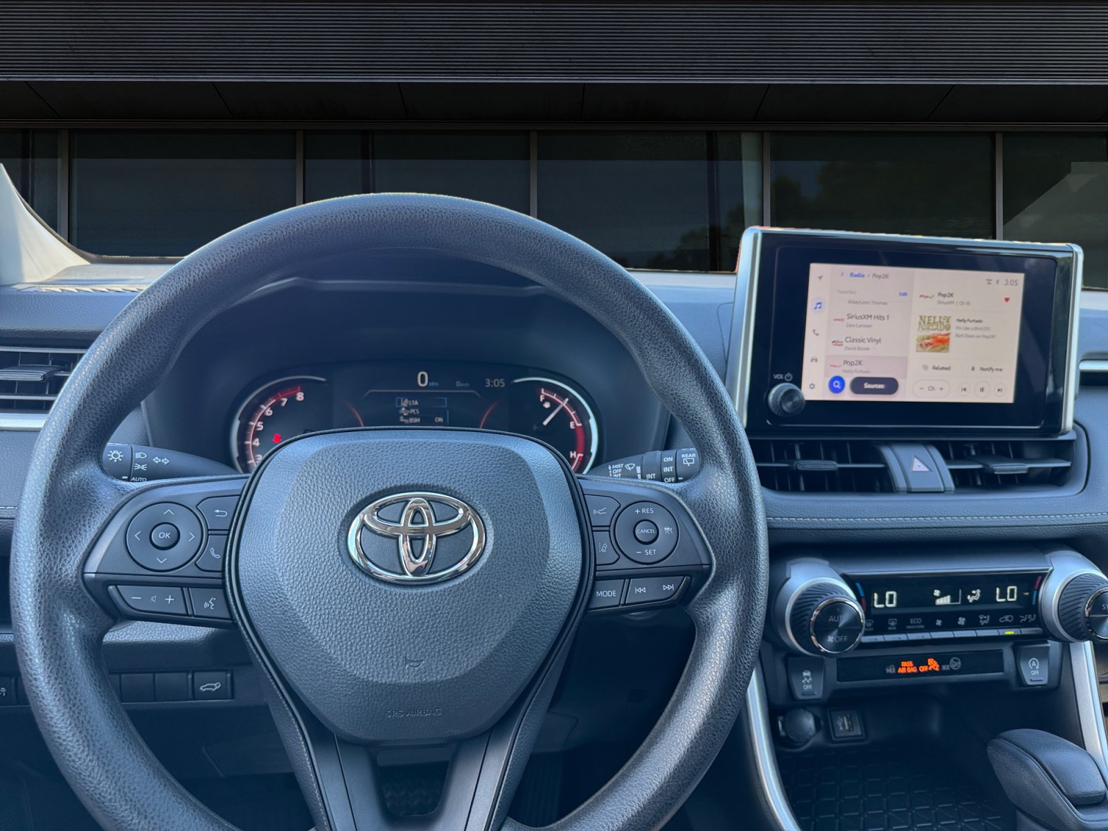Used 2024 Toyota RAV4 XLE w/ Convenience Package AWD/4WD image 4